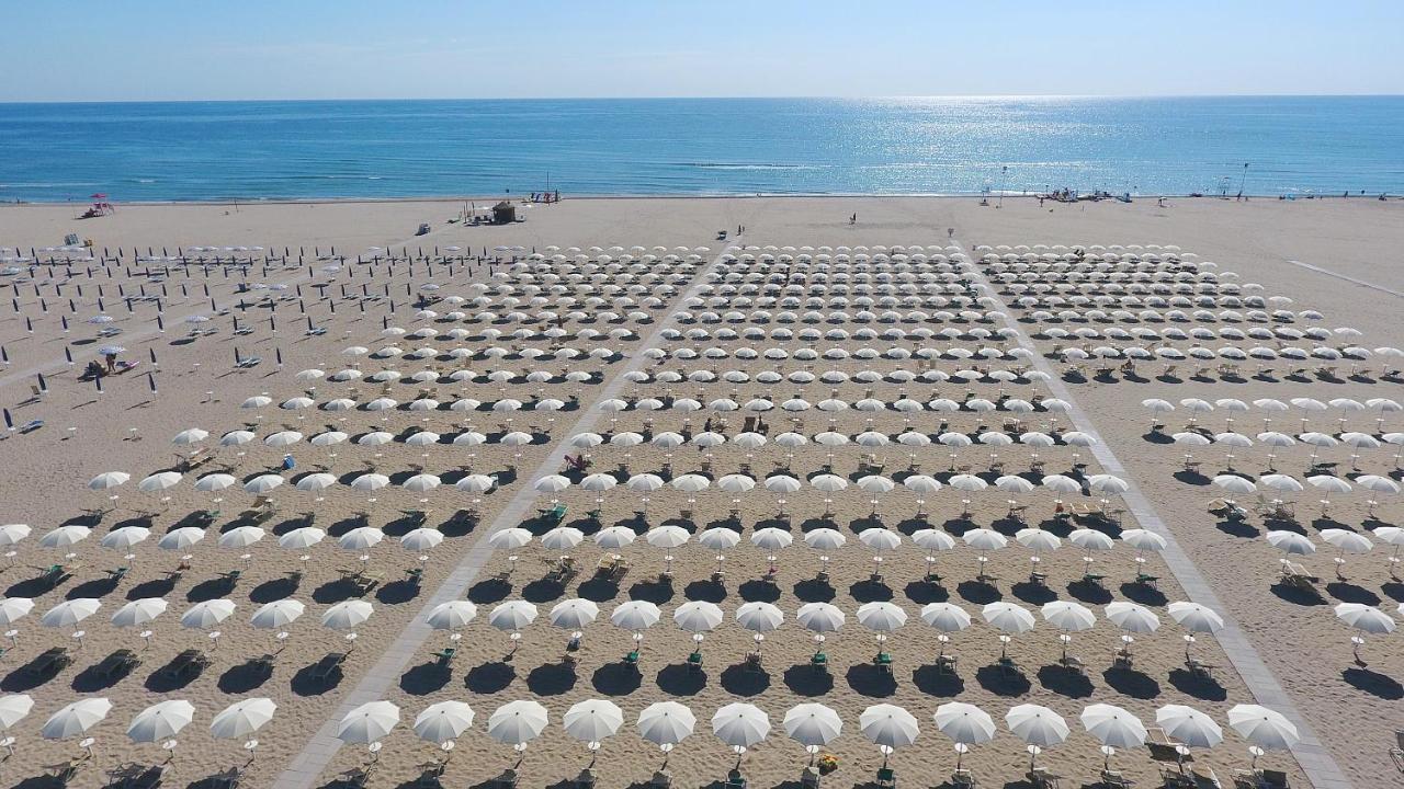 Albatross Mobile Homes On Camping Mare E Pineta Llido Degli Estensi Kültér fotó